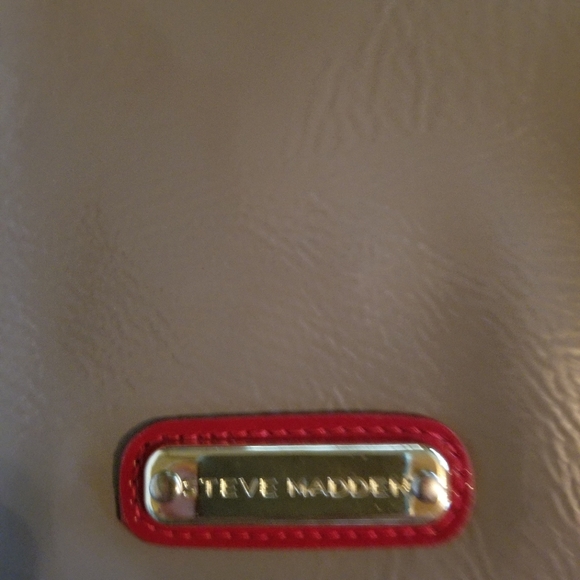 STEVE MADDEN crossbody purse - Picture 3 of 14